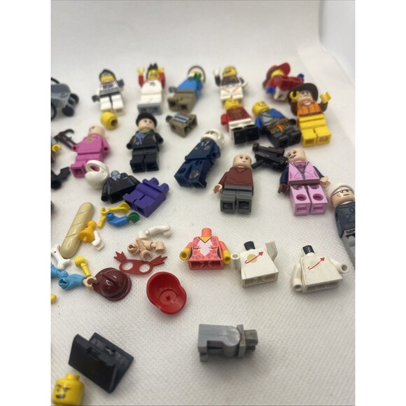 Lego Minifigures Random Lot Of 15 Plus Accessories & Parts - Picture 8 of 12